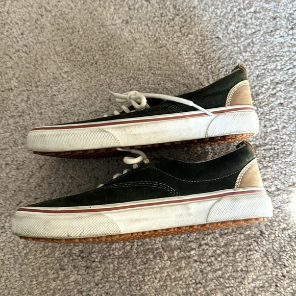 Olive green and tan suede vans scotch gaurd womens 9 lace up sneakers - Picture 7 of 9